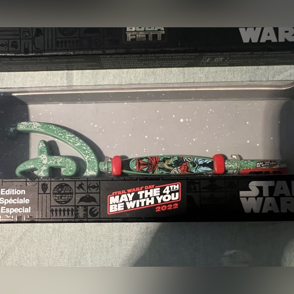 Disney exclusive Star Wars: Boba Fett Collectible keys - Picture 2 of 4